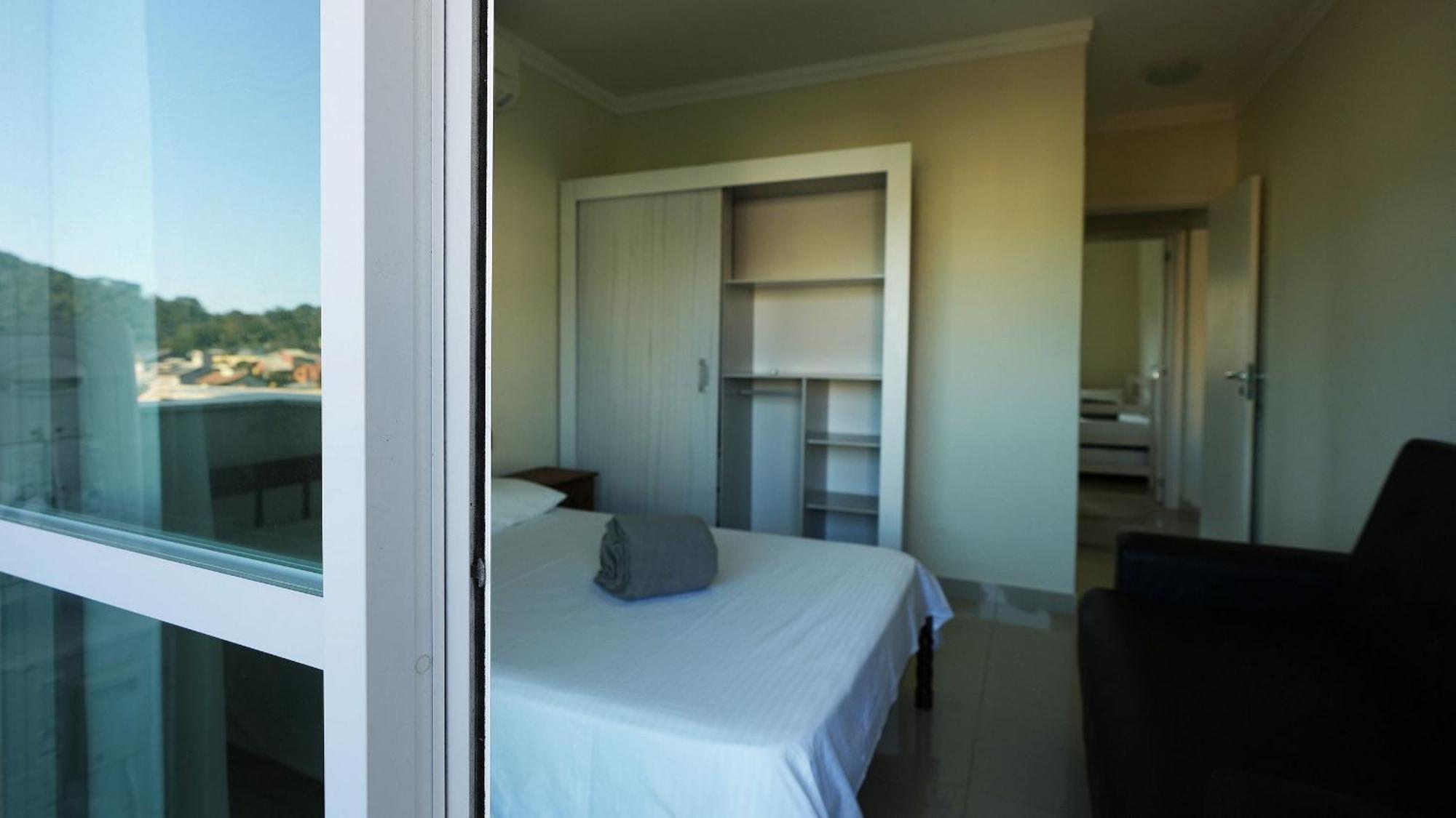 Edificio Costa Mar - Centro De Bombinhas Apartment ภายนอก รูปภาพ