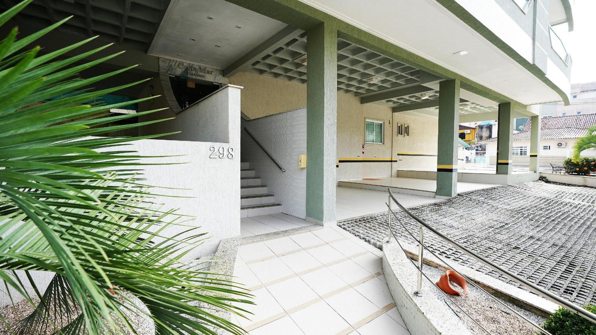 Edificio Costa Mar - Centro De Bombinhas Apartment ภายนอก รูปภาพ