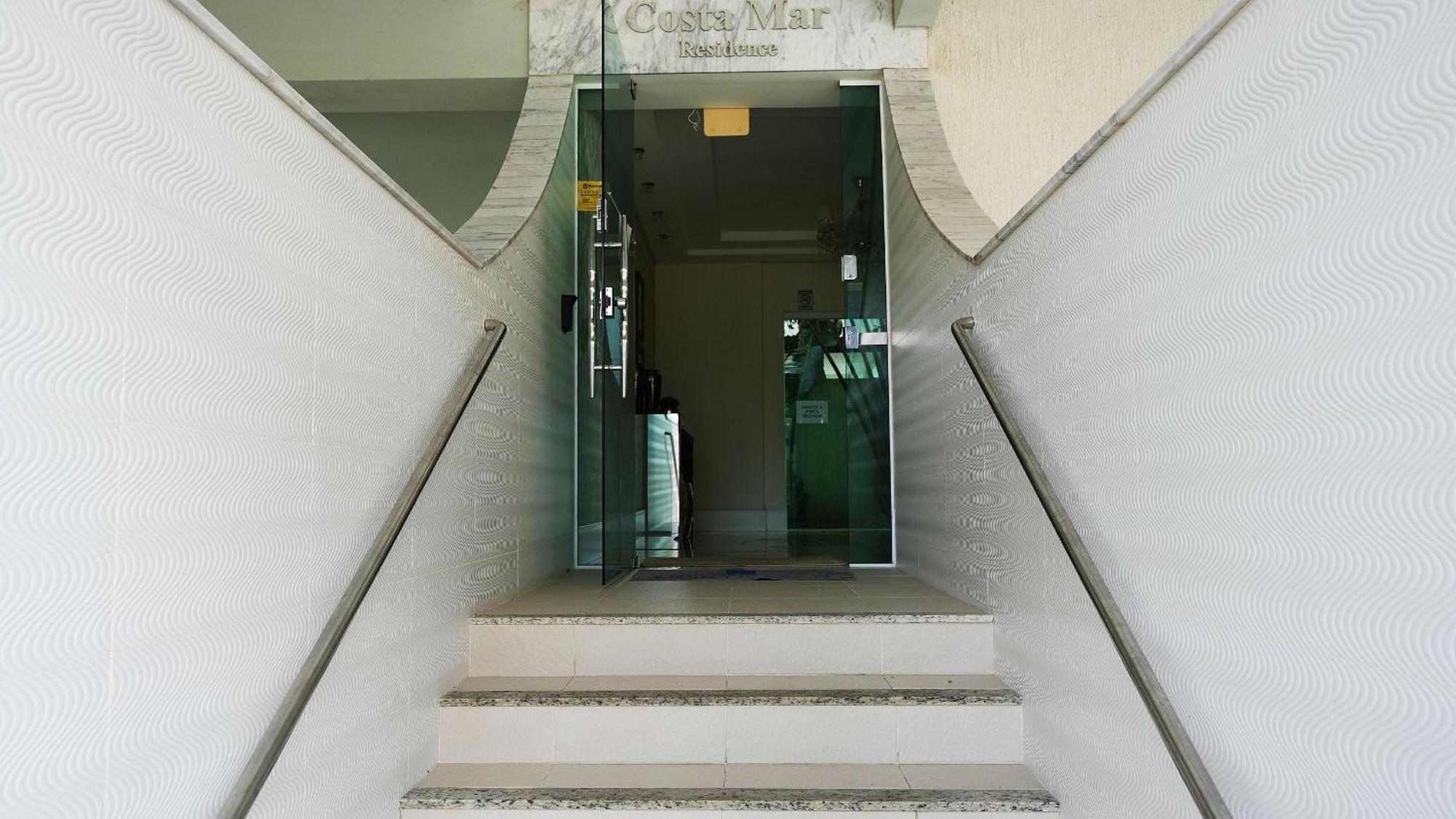 Edificio Costa Mar - Centro De Bombinhas Apartment ภายนอก รูปภาพ